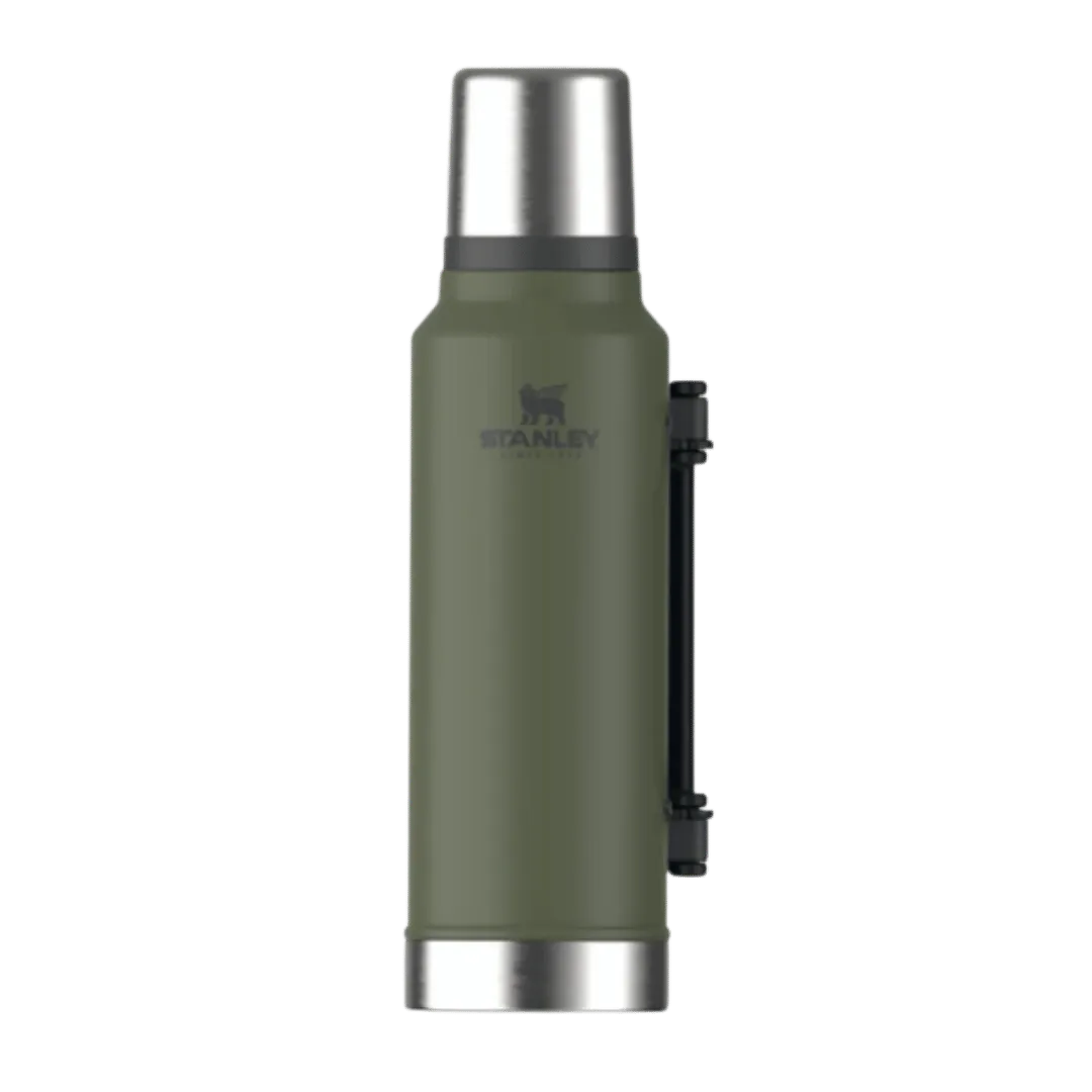 [132328] TERMO STANLEY ACERO INOXIDABLE CLASSIC 1.4 LITROS DRIED PINE VERDE